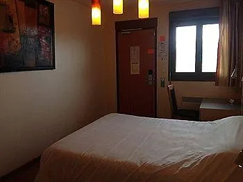 Hotel Logis Des Nations 2*